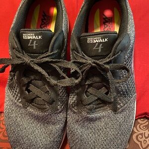 Skechers Women’s Go Walk 4 Black and Gray
Shoes size 10